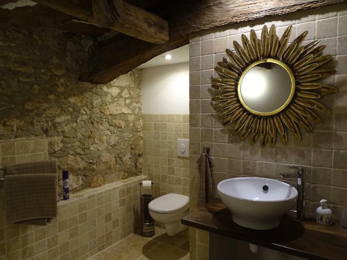 Ferienwohnung Bergerie Le Vieux Manoir Valeilles Exterior foto
