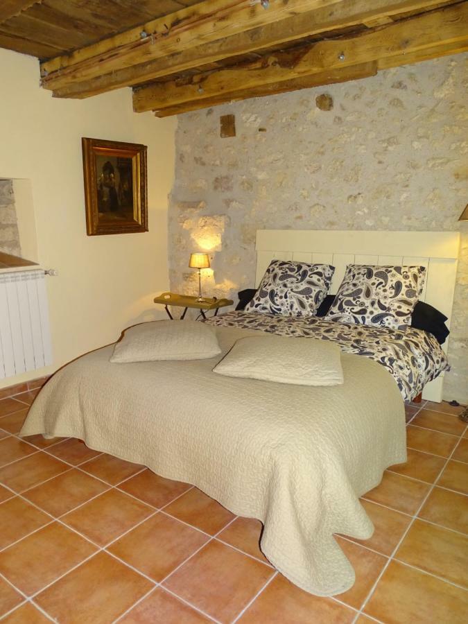 Ferienwohnung Bergerie Le Vieux Manoir Valeilles Exterior foto
