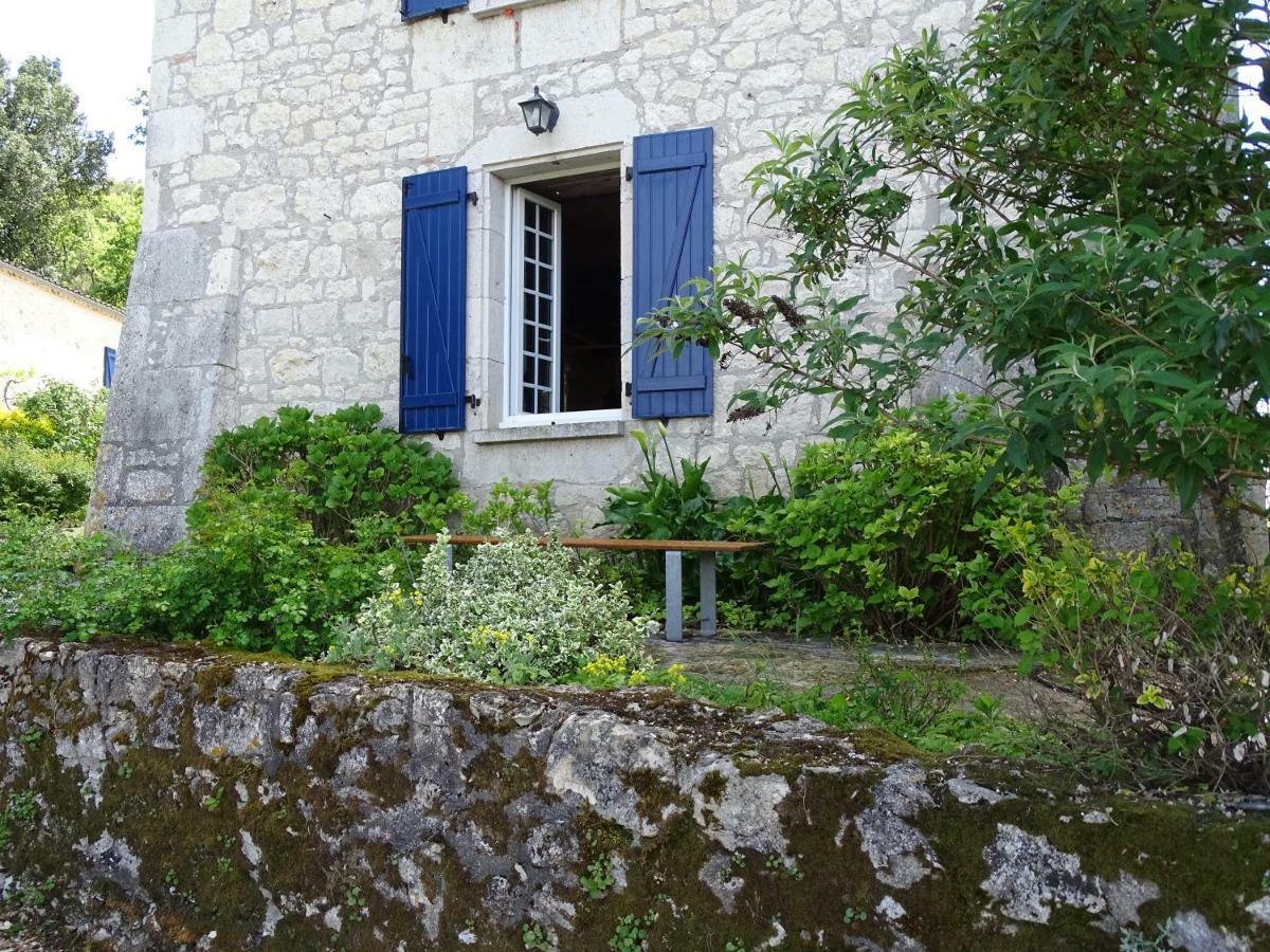 Ferienwohnung Bergerie Le Vieux Manoir Valeilles Exterior foto